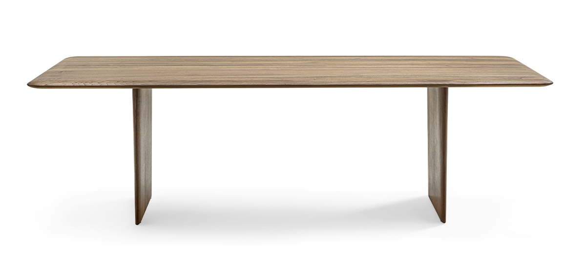 A Collection with Fluid, Enveloping Design