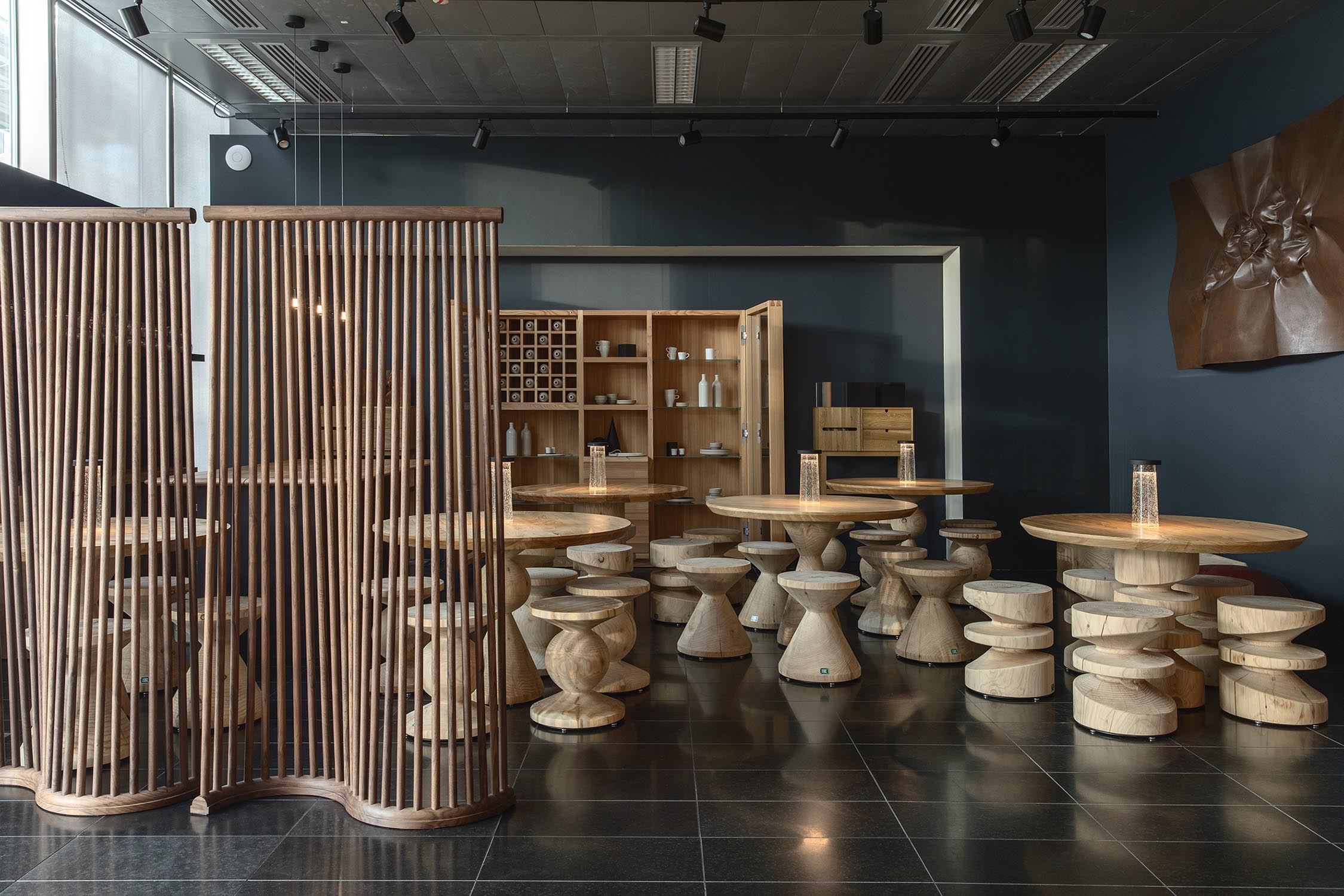 TORNADO STOOL Gallery 5