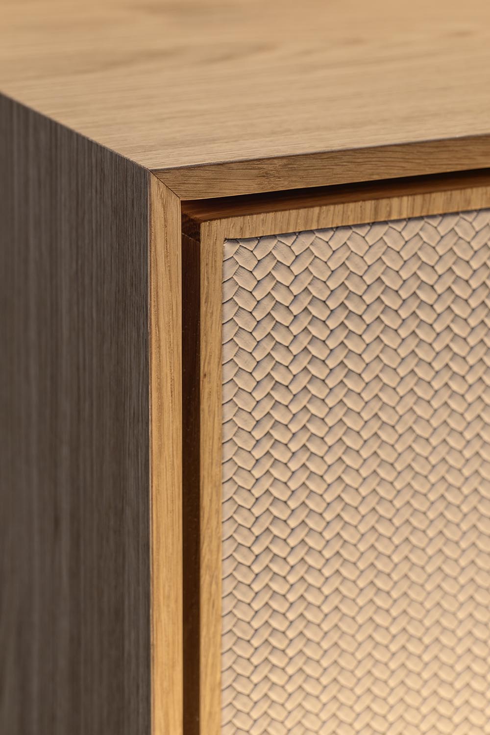VELA SIDEBOARD 100+6 Gallery 8