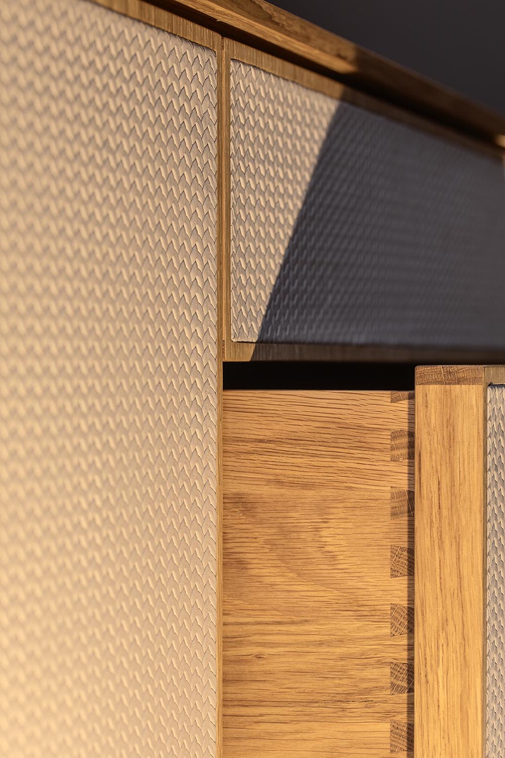 VELA SIDEBOARD 100+6 Gallery 12